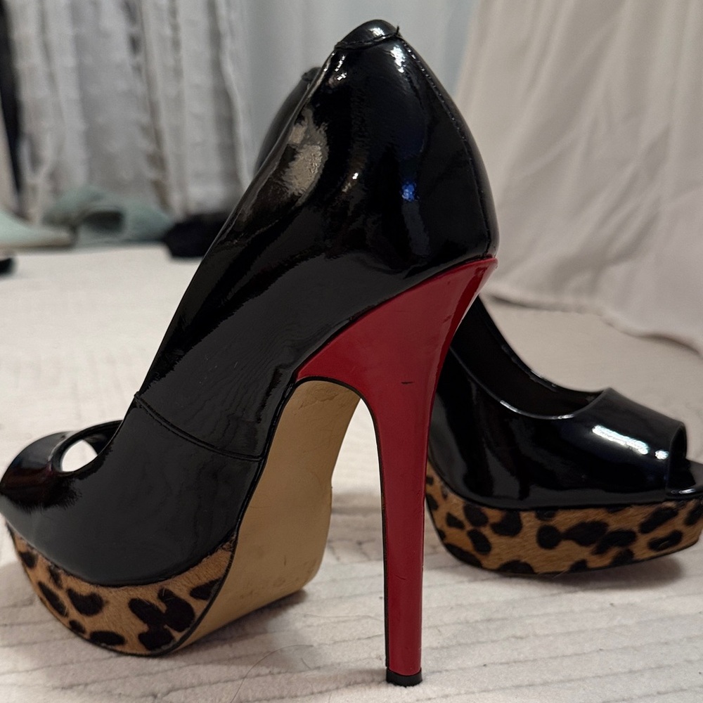 Stylish Black and Red Peep Toe Heels - Picture 2 of 4